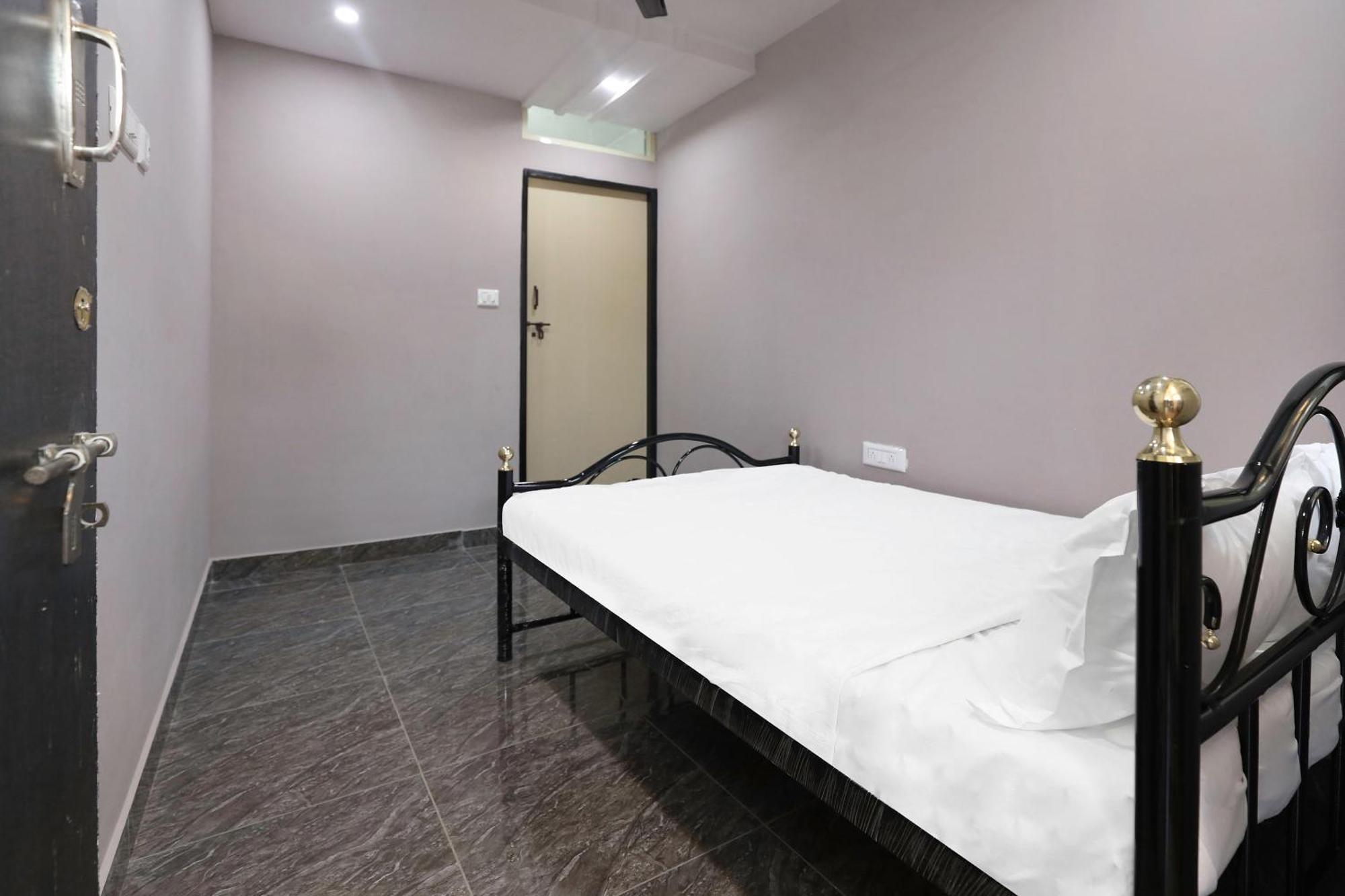 斯波特昂 39359 克里希纳舒适酒店 卡纳卡普拉 外观 照片
